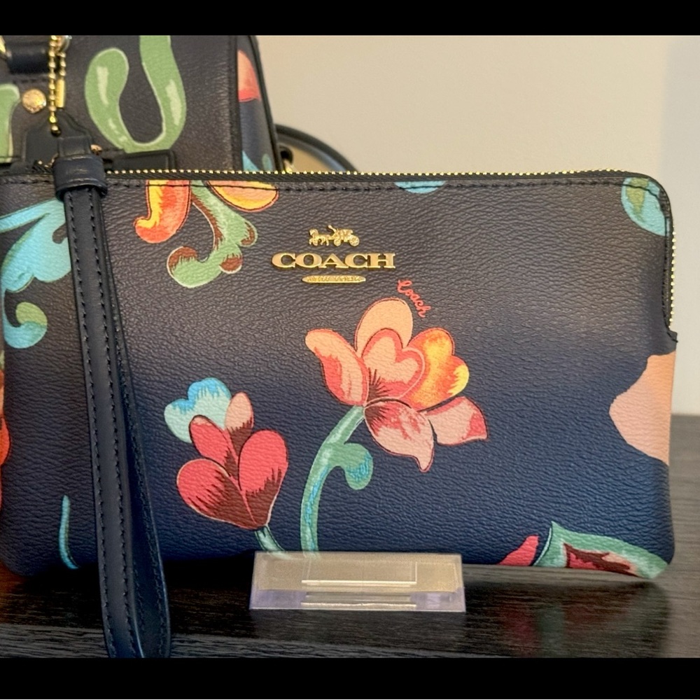 Coach Rowan Satchel Dreamy Land Floral Midnight Multi & Matching Wristlet EUC π - Picture 3 of 13